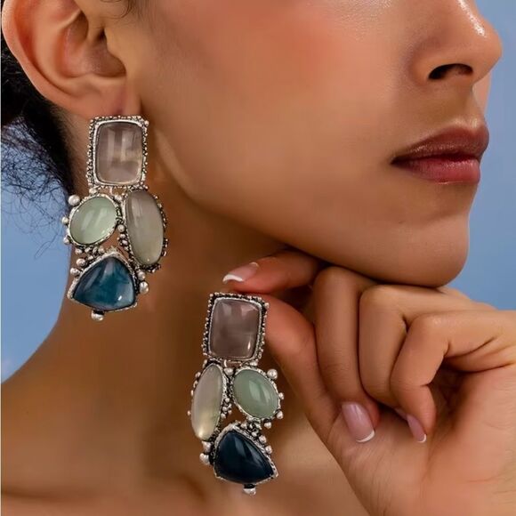 🩶 NEW Elegant Multi-Stone & Silver Dangle Stud Earrings 🩶 - Picture 1 of 7